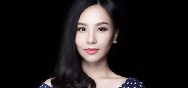 創業英雄|曾經想當歌手，如今女承父業，把集團做成市值超百億！