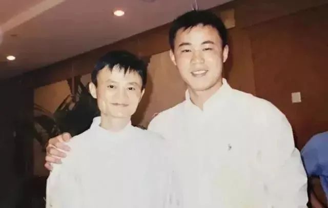 阿里鐵軍銷售冠軍：年薪十萬跟百萬的銷售相比，到底差在哪里？